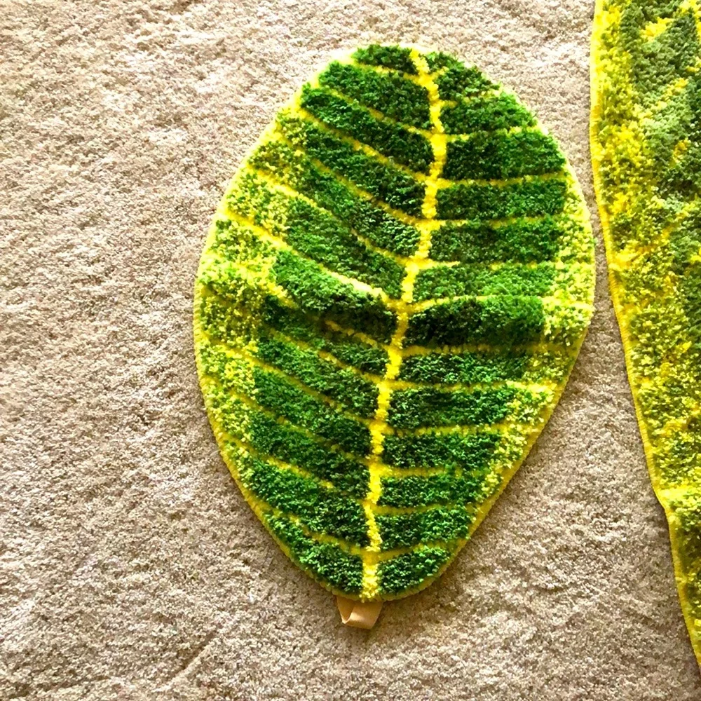 4 Tropical Leaf Rugs New w/o Tags Never Used